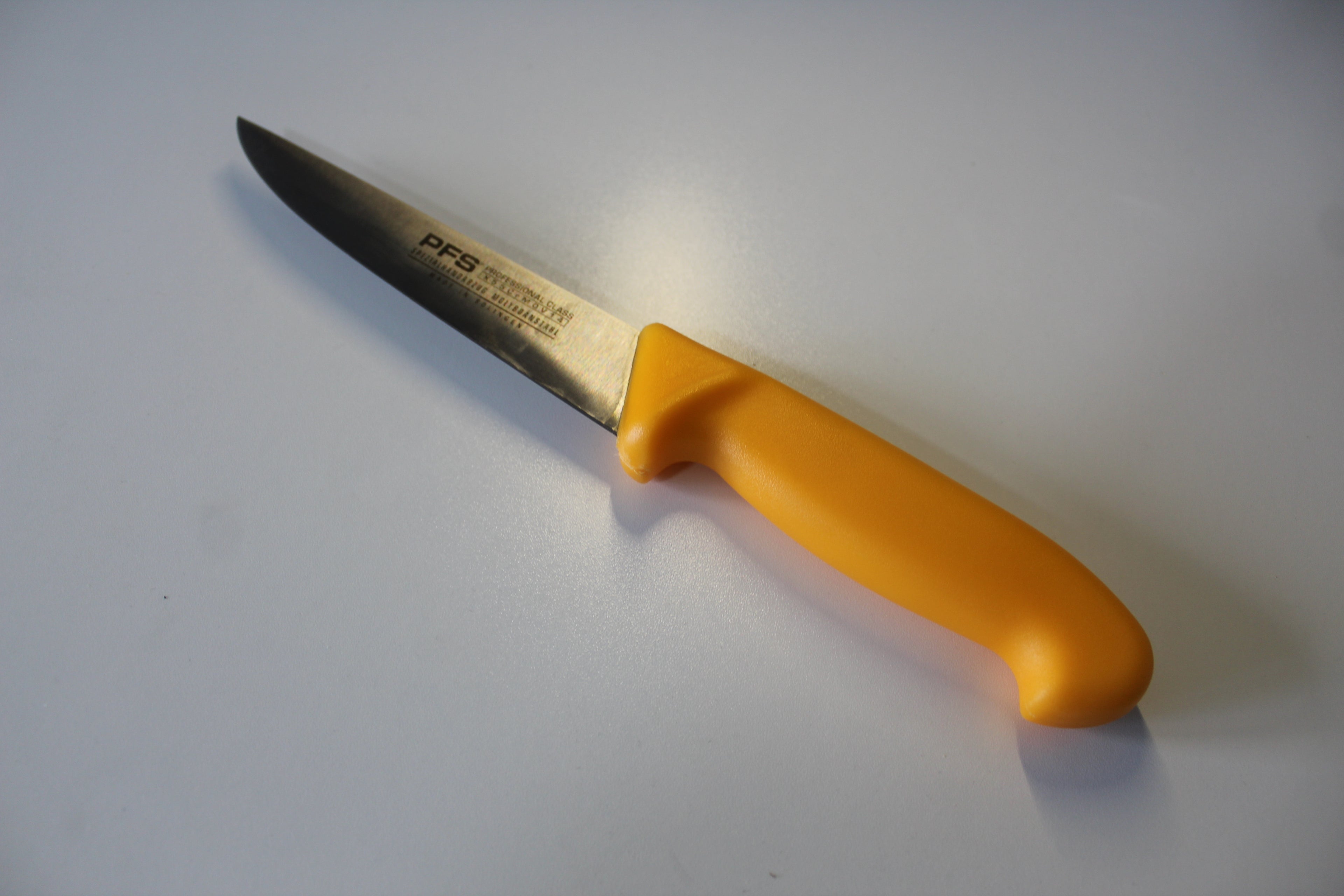 Fleischermesser 6 Zoll Molybdänstahl Kunststoffgriff Made in Solingen