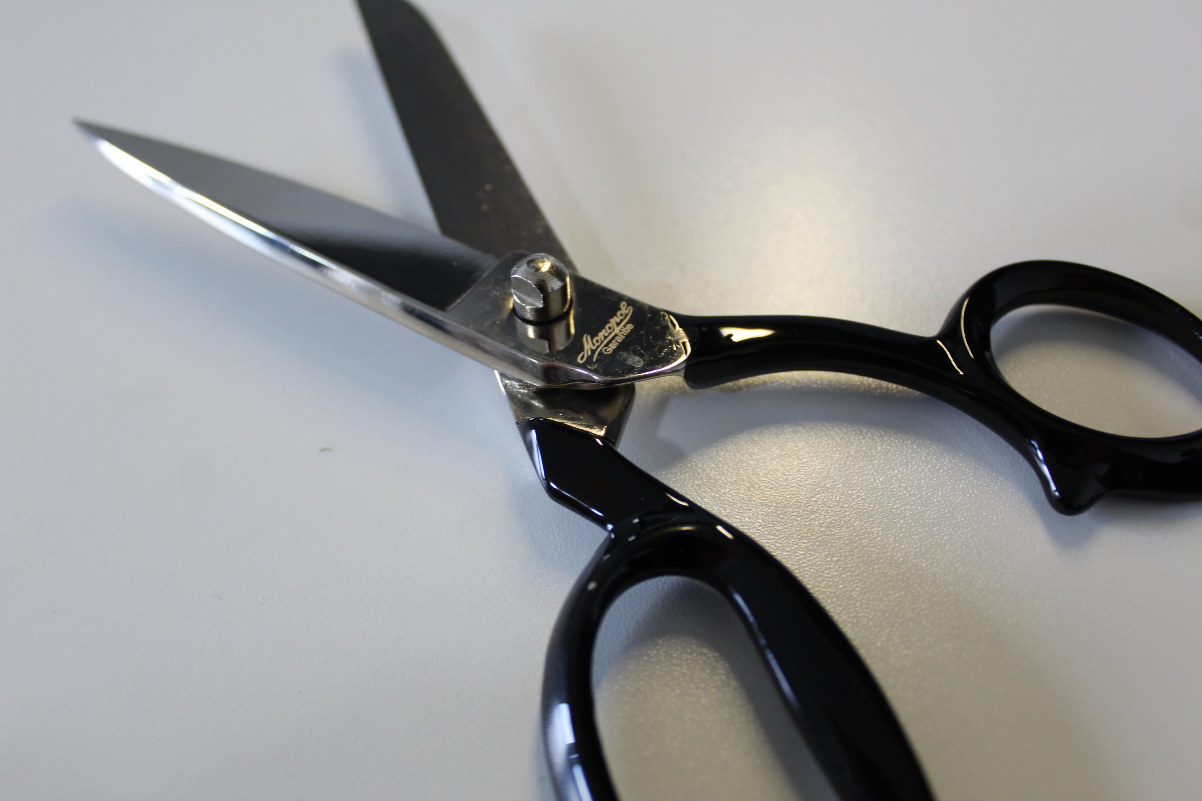 Monopol Stoffschere 8 Zoll Metallgriff Schneiderschere