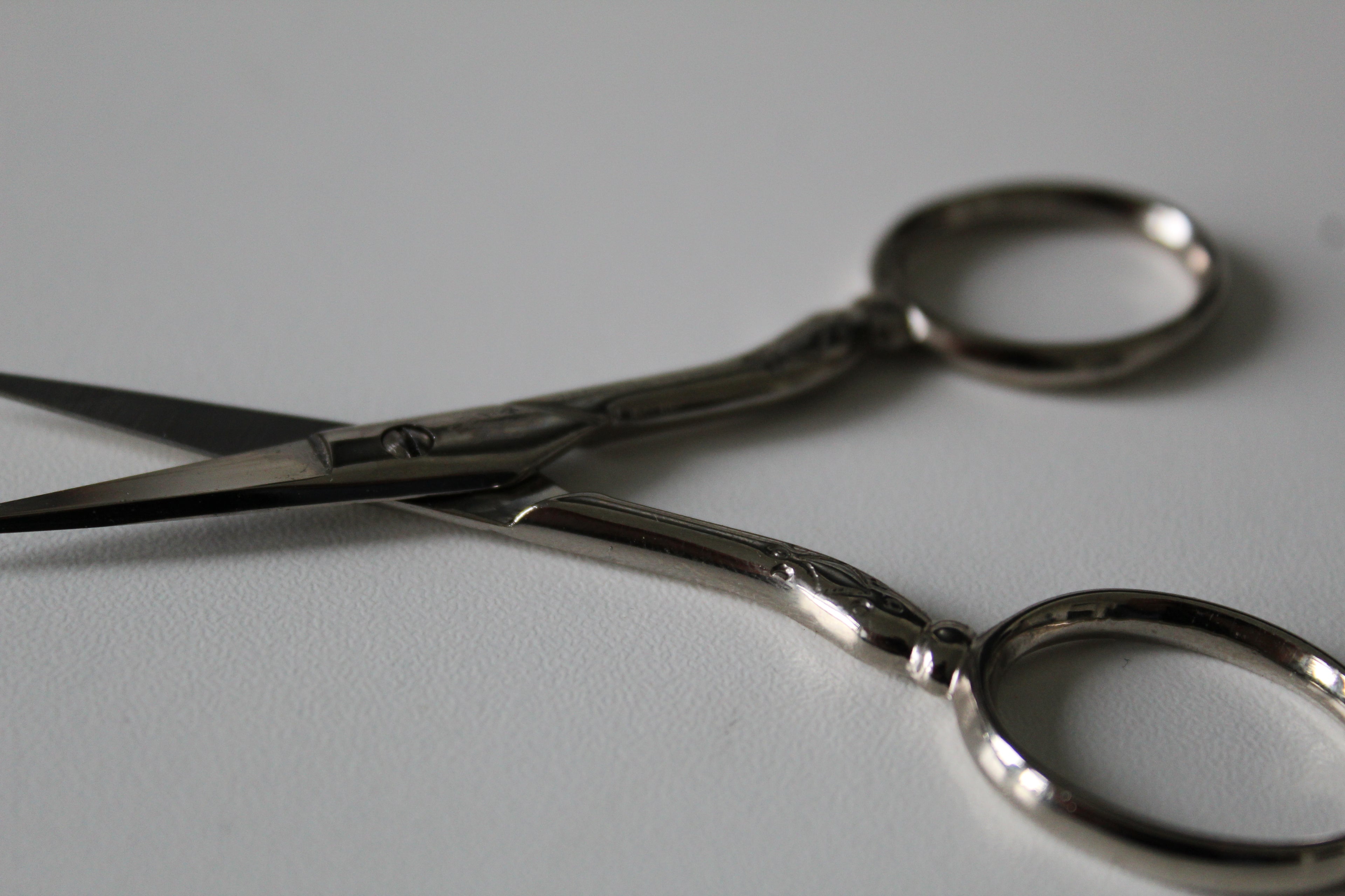 Monopol Stickschere Handarbeitsschere für feine Schneidarbeiten