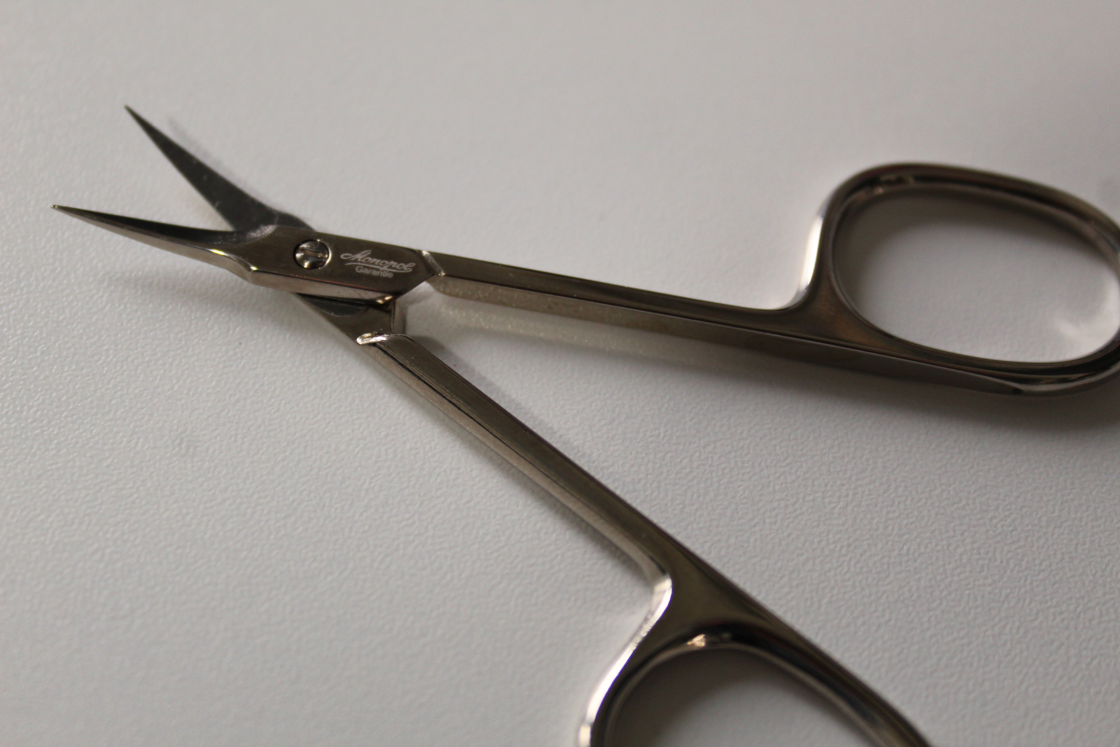 Monopol Turmspitz Hautschere vernickelt