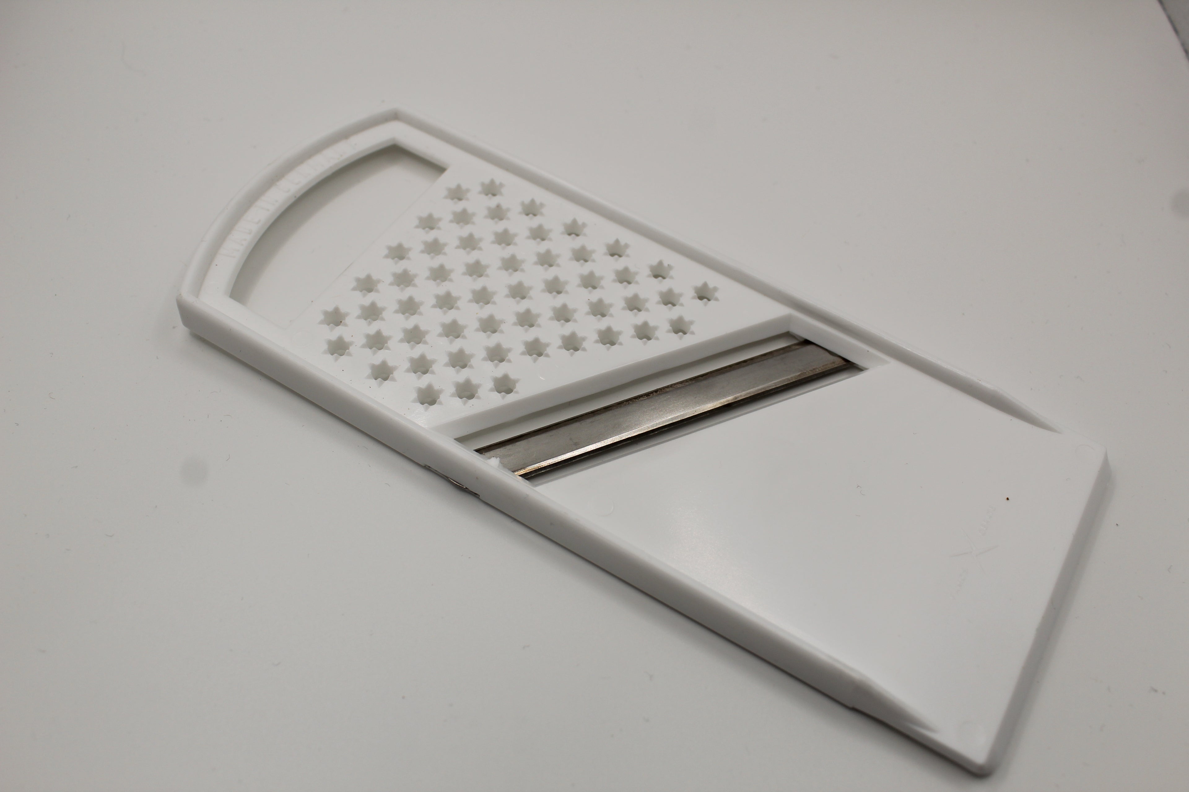 Westmark Gemüseschneider Küchenmaid mit Edelstahlklinge Made in Germany