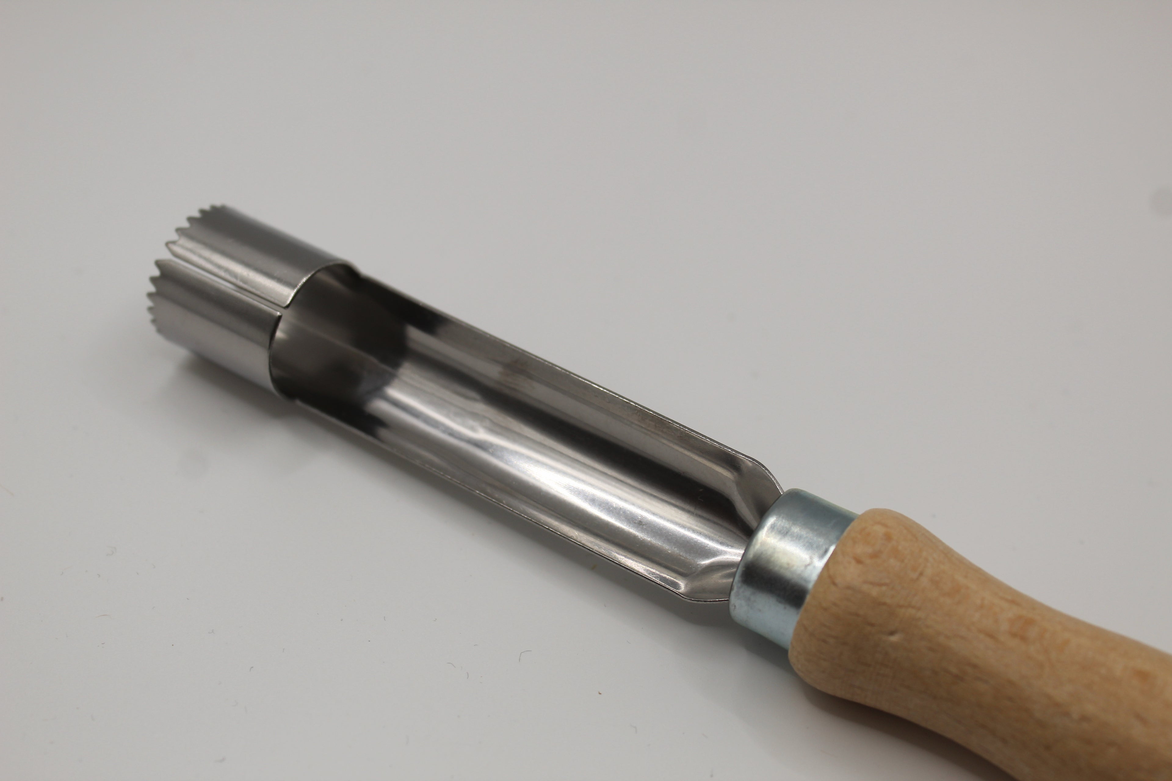 Apfelausstecher / Apfelentkerner mit Holzgriff Made in Germany