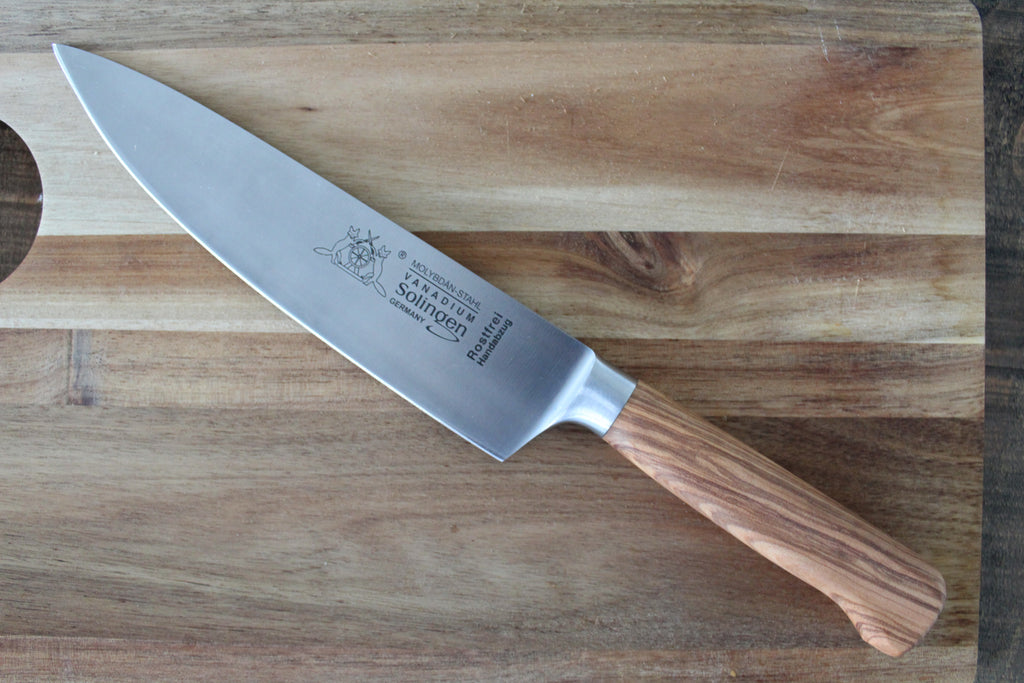 Cuchillo de cocinero 21cm, hoja forjada, acero inoxidable, mango de madera de olivo