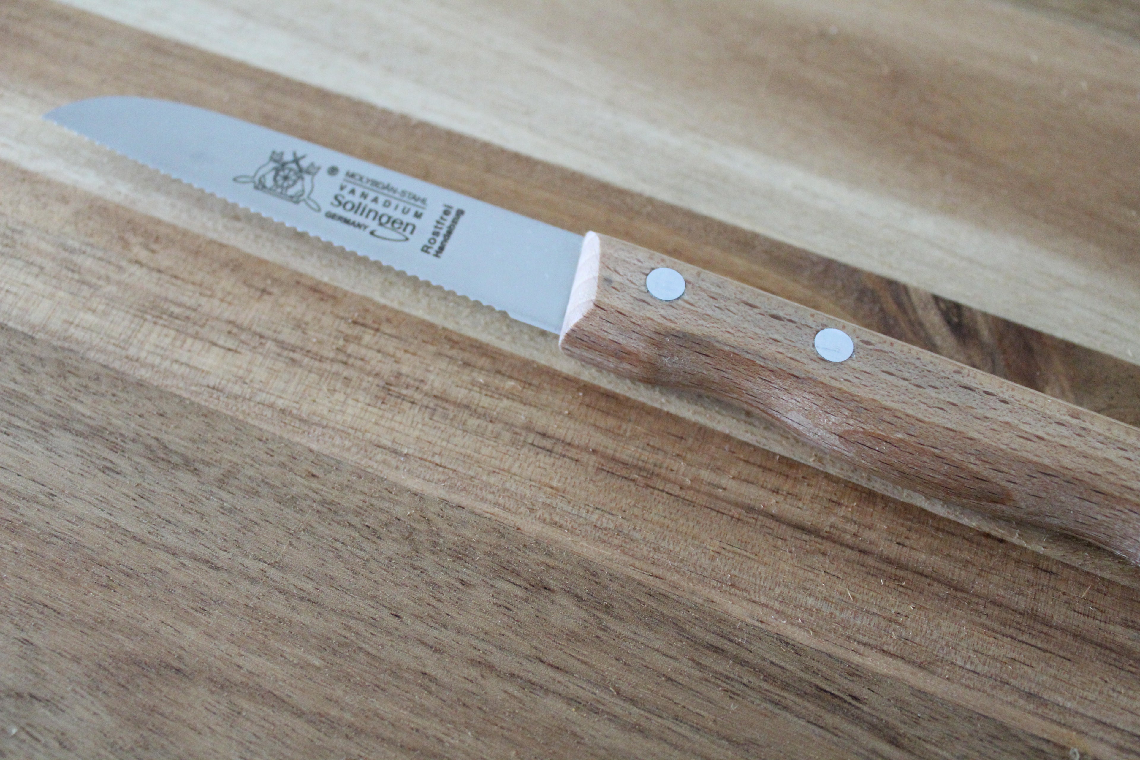 "Fuchs" Schälmesser 4,5 Zoll Wellenschliff Buchenholzgriff Made in Solingen