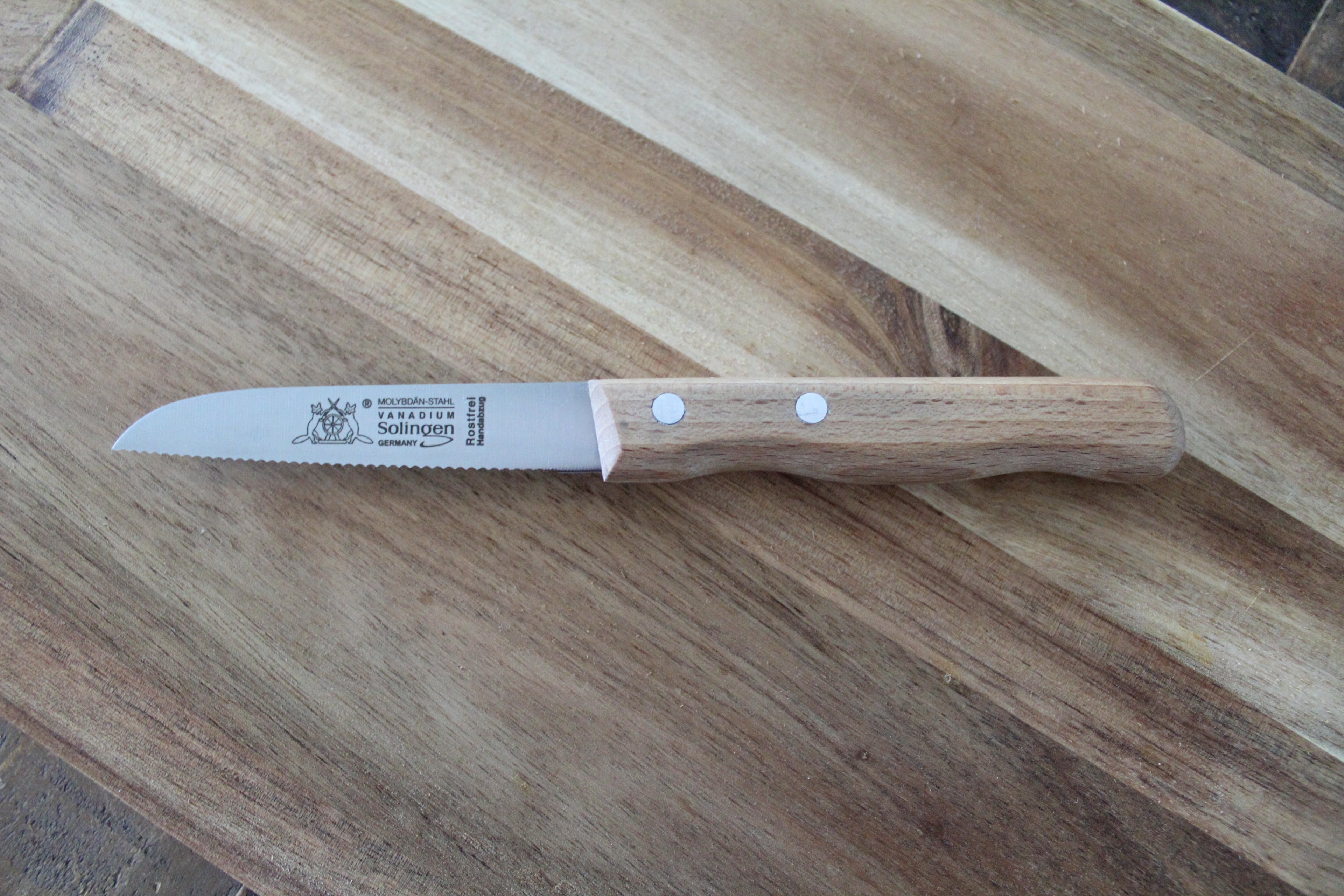 "Fuchs" Schälmesser 4,5 Zoll Wellenschliff Buchenholzgriff Made in Solingen